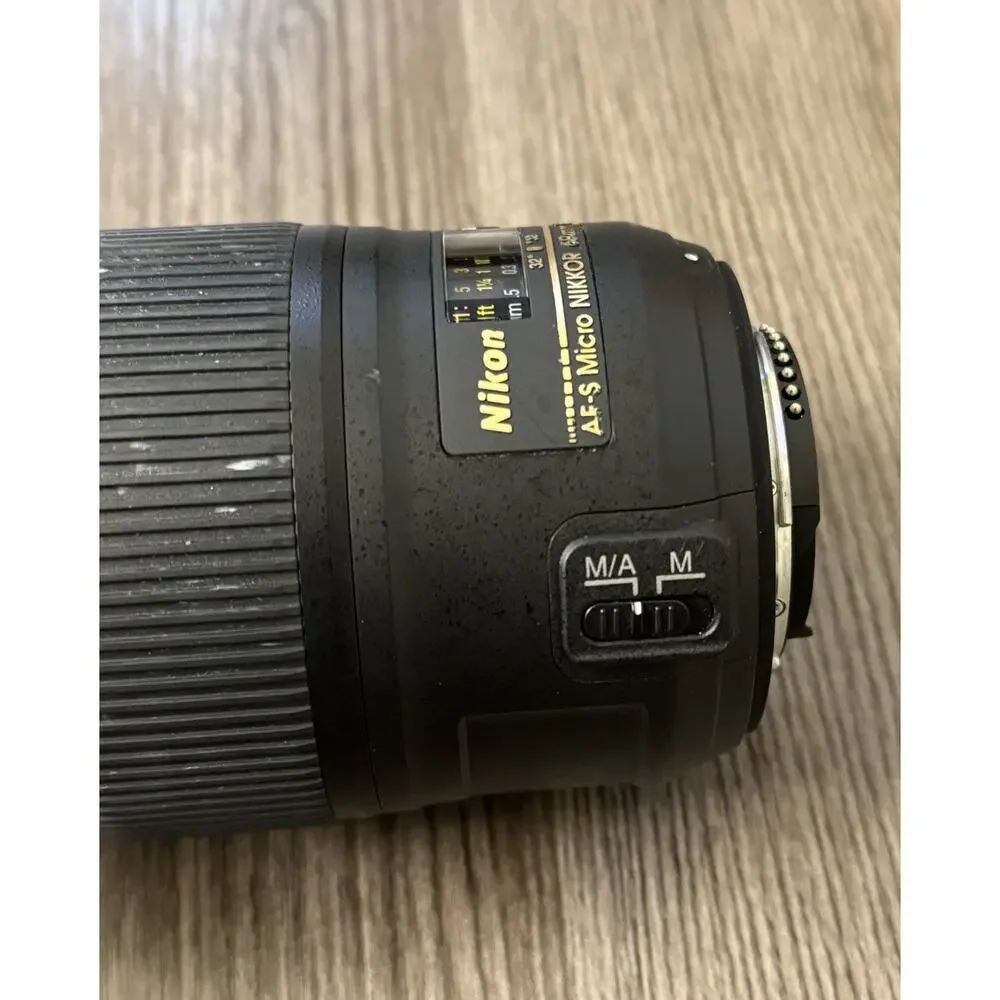 Nikon AF-S Micro NIKKOR 60mm f/2.8G ED Macro Lens